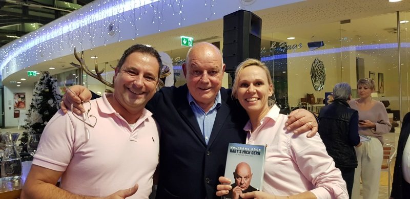 Wolfgang Böck mit Gästen und seinem Buch bei der Lesung in der Passage Leobersdorf